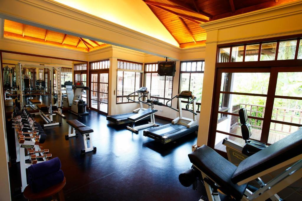 Готель Avillion Порт-Діксон Екстер'єр фото The gym at the resort